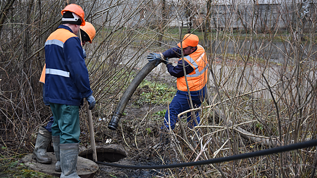 «Вологдагорводоканал» продолжает ликвидировать последствия подтопления в Вологде