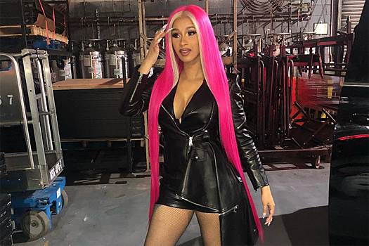 Провалено! Фанаты перепутали попу Карди Би с ее животом