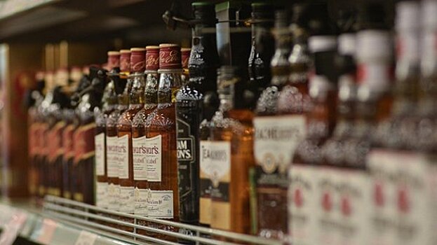 Бубнов заявил о важности альтернативы при запрете продажи алкоголя в выходные