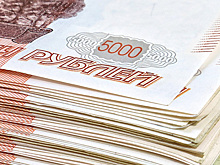 Несмотря на кризис, компании стараются повышать зарплаты лучшим сотрудникам