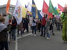 Кукловоды прошли шествием по центральной улице Новосибирска