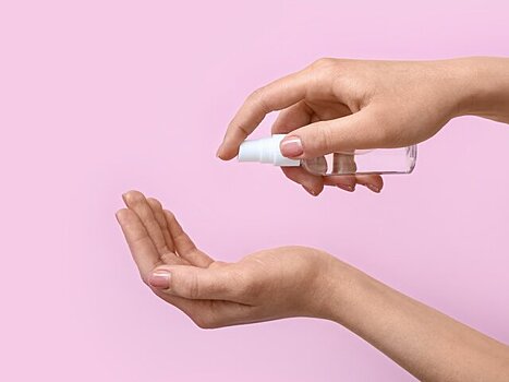 Топ-6 бьюти-средств, без которых не обойтись в самолете