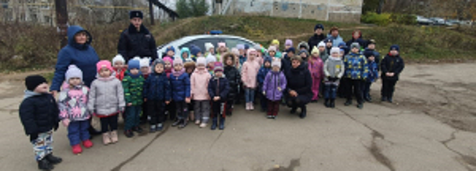 В Ивановской области сотрудники Госавтоинспекции региона обучают детей правилам дорожной безопасности