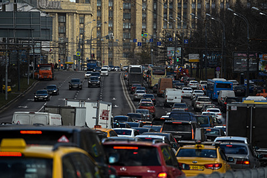 Число личных автомобилей на дорогах Московского региона выросло на 2 млн за 8 лет
