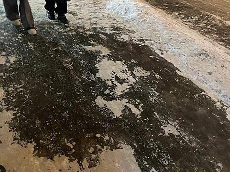 Перекрёсток Коханского-Шилова превратился в каток