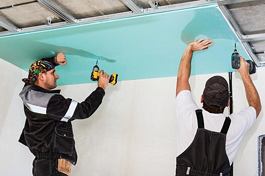 Очевидцы сняли на видео сбитый над трассой в Рязани беспилотник