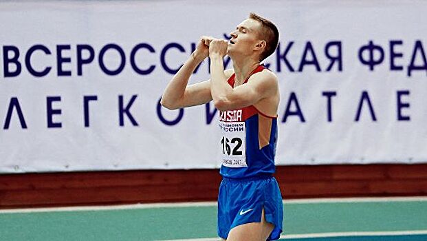 Завьялова и Холмогоров победили в беге на 800 м
