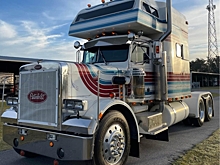В США продают Peterbilt, который был пейс-траком на гонках грузовиков
