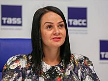 Свердловская экс-чиновница Ольга Глацких начала продавать курсы по растяжке