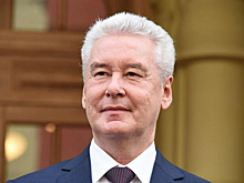 Сергей Собянин поздравил с днем рождения народную артистку России Ларису Голубкину