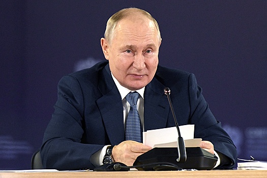 Путин примет участие в форуме "Россия зовет!"