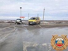 Два &laquo;Фольксвагена&raquo; столкнулись под Сальском