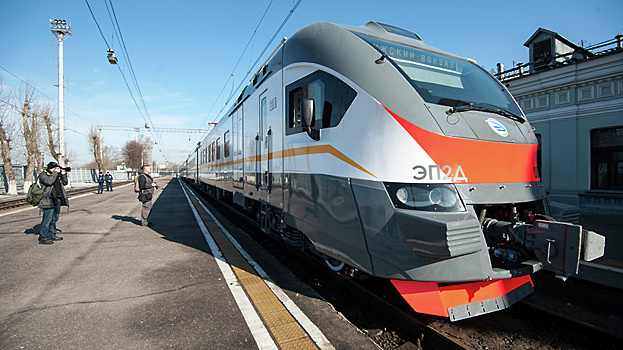 Поезда ЦППК 21 марта отвезут пассажиров на экскурсии в самые поэтические места Подмосковья
