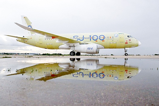 SSJ-100 с отечественными двигателями впервые перелетел почти через всю Россию