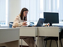 Эксперт РАН Смирнов пояснил, почему учителям и врачам могут не поднять зарплаты