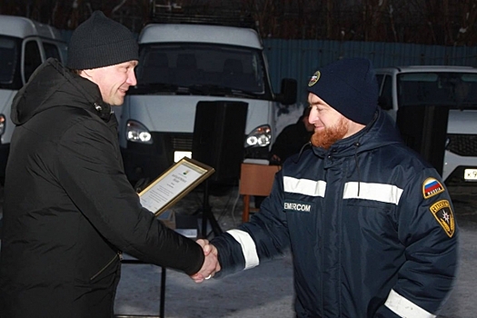 Челябинские спасатели получат выплату за выслугу лет
