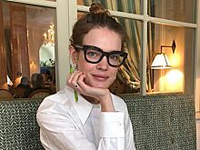 Певица Зара и Наталья Водянова вернули тренд на плечи-гиганты из 80-х