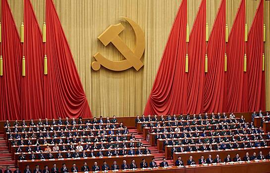 ЦК Китая утвердил новый состав Политбюро