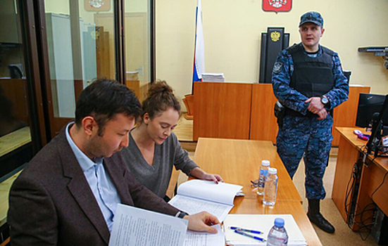 Актриса Аглая Тарасова получила условный срок и штраф по делу о контрабанде наркотиков