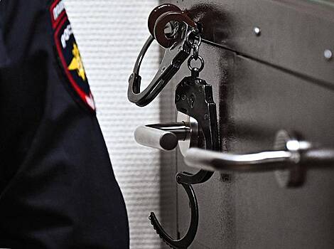 Напавший на сотрудников российской полиции в Махачкале пойдет под суд