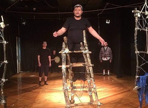 На злобу дня: в Ташкенте прошел показ спектакля о трудовых мигрантах