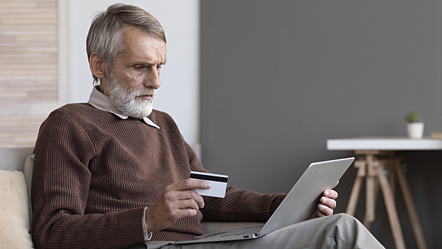 Могут ли приставы арестовать пенсию