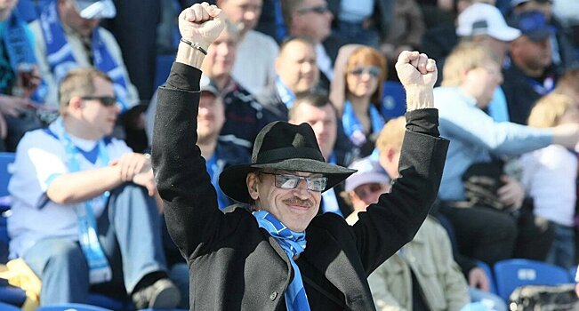 «Зенит» поздравил Боярского с 76-летием: «Желаем отпраздновать еще множество ярких побед вместе с клубом. С праздником 💙🎩»