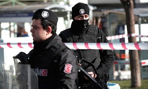 Полиция Турции задержала гранатометчика, атаковавшего офис правящей партии в Стамбуле