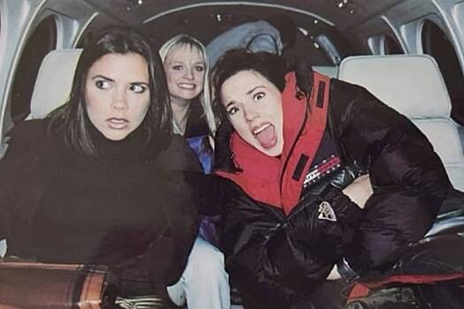 Бывшая участница Spice Girls показала архивное фото с Викторией Бекхэм
