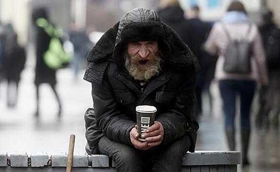 Экономист оценил шансы на падение уровня бедности в России в ближайшие пять лет