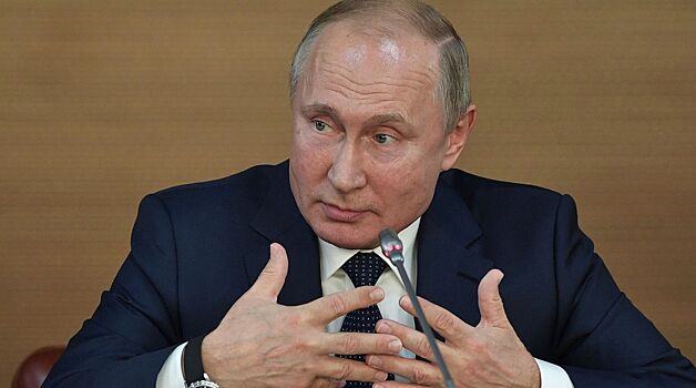 Путин обсудил с Совбезом ситуацию на Украине