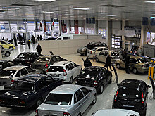Крупнейший российский автодилер не отдает машины покупателям