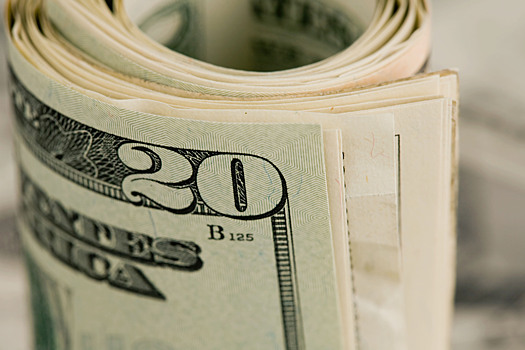 Доллар торгуется разнонаправленно к иене и евро