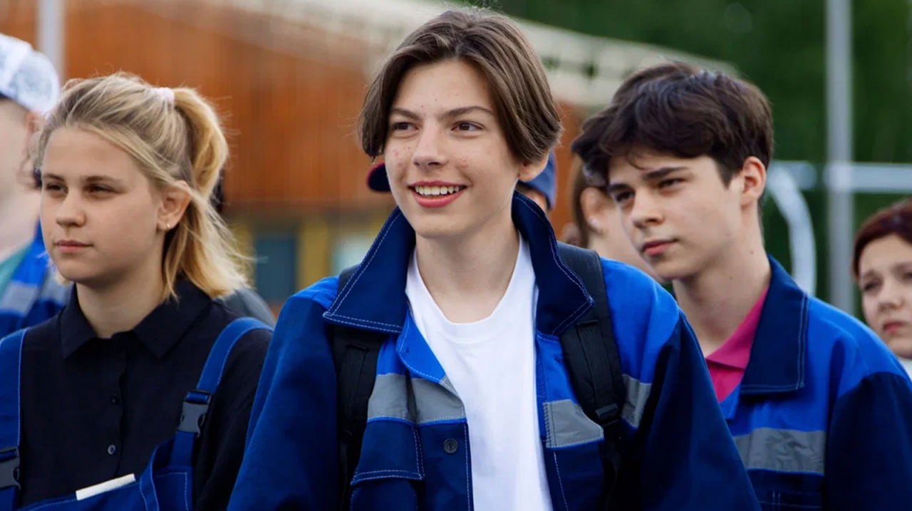 Салехардским школьникам поднимут зарплаты в период летнего трудоустройства