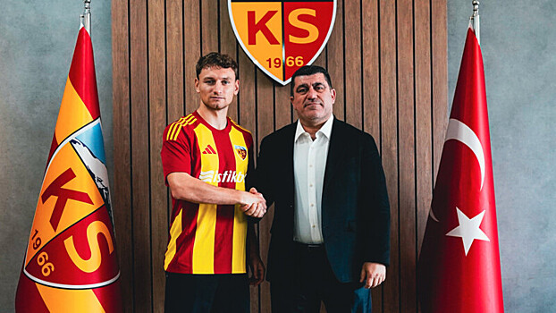 Российский форвард Чалов перешел из ПАОКа в «Кайсериспор» на правах аренды