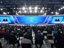 «Забронзоветь – значит остановиться». Съезд единороссов укрепил культ личности