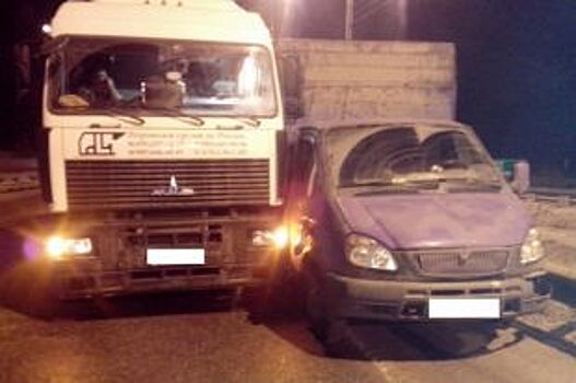 Два ДТП с легковыми авто произошли 23 февраля на дорогах области