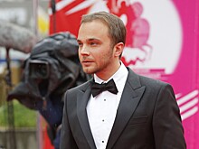 Актер Андрей Чадов объяснил скромную свадьбу фразой «счастье любит тишину»