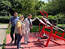 Исполняющий обязанности главы управы Зюзина проинспектировал спортплощадки в парке «Два Медведя»