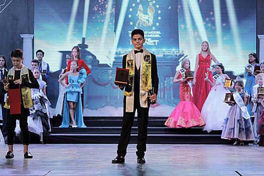 Азербайджанский подросток стал первым на конкурсе моделей в Батуми