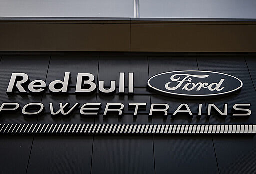Motor.es: Red Bull может остаться с моторами Honda