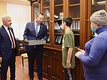 Депутаты Воронежской областной Думы помогли многодетной семье