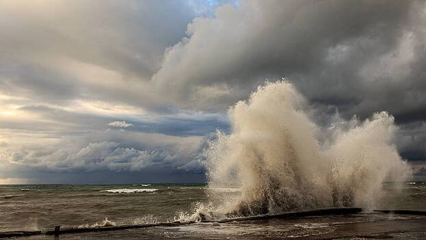Мощное землетрясение произошло в Тихом океане