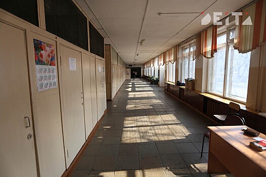 Школу во Владивостоке эвакуировали из-за короткого замыкания (ОБНОВЛЕНО В 16:59)