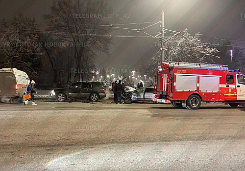 Соцсети: массовое ДТП произошло в Новокузнецке