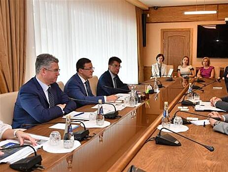 Дмитрий Азаров провел встречу с послом Израиля Гарри Кореном