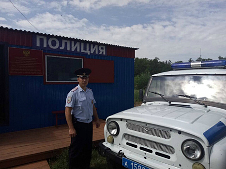 Полицейские помогли врачам спасти ребенка