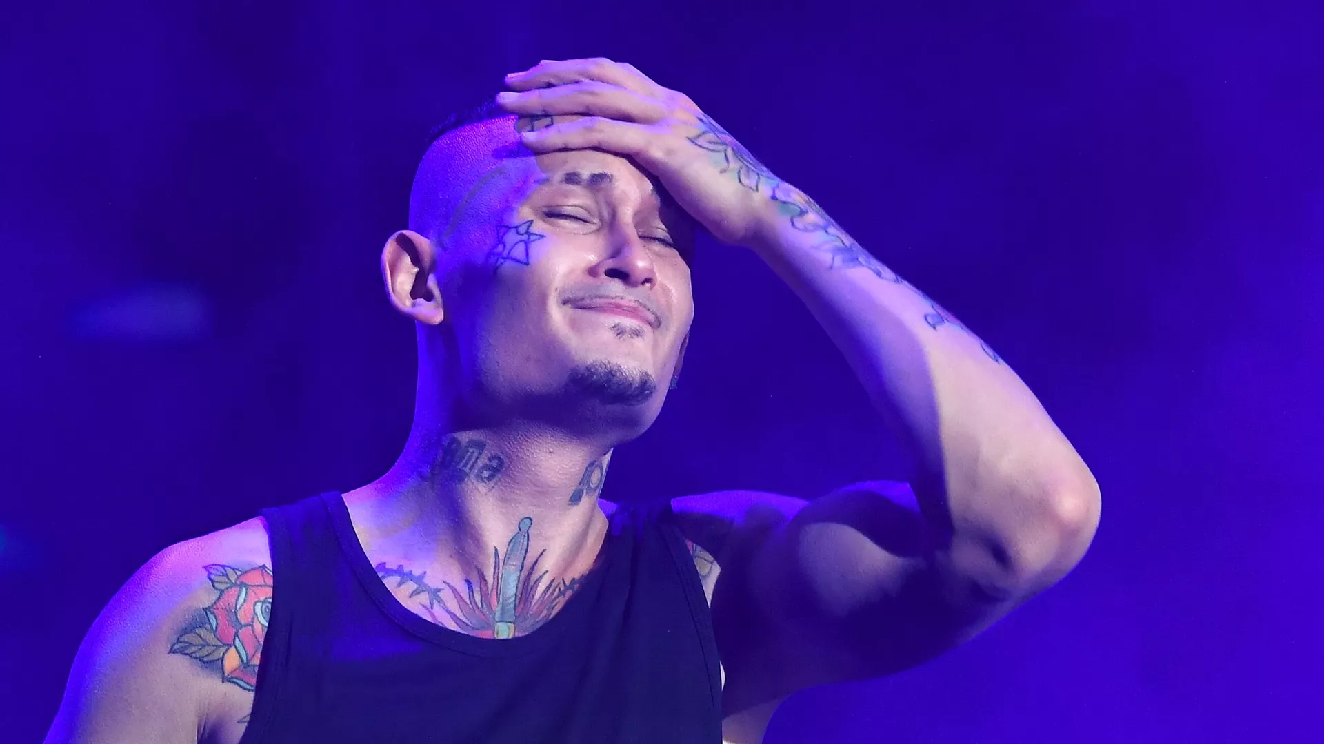 Raper Alisher Morgenstern naj bi poskušal preprodati zaseženo zemljo, prijava na tožilstvo