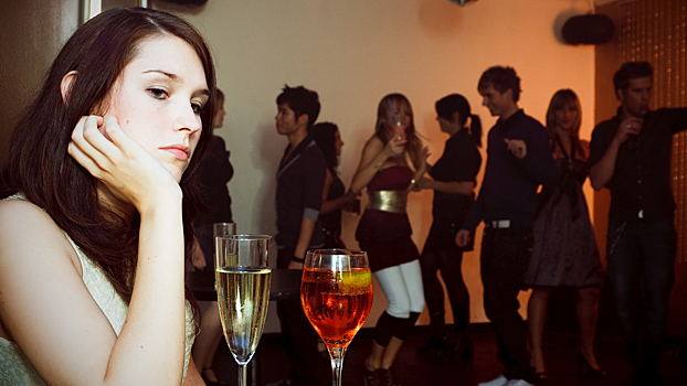 Что делать, если гости никак не уходят, а уже пора