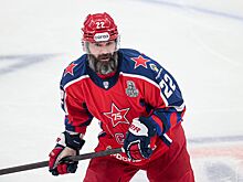 Перед игрой «Авангарда» с ЦСКА в Омске поднимут стяг с именем Александра Попова
